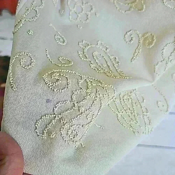 Vintage dress ivory with paisley raised pattern large - Picture 3 of 4